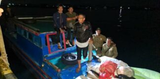 Peduli Korban Tanah Longsor Serasan, Camat: Warga Bunguran Barat Kirim Bantuan Uang dan Pakaian