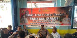 Jumat Curhat, Kapolsek Tanjung Balai Karimun Ajak Warga Ngopi Pagi Bersama