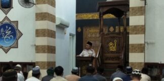 Mewakili Wabup, Sekda Karimun Safari Ramadhan di Masjid Baiturrahman Teluk Air