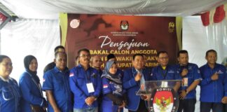 Partai Demokrat Daftarkan Bacaleg ke KPU Karimun