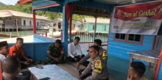 Kapolsek Palmatak Gelar Jumat Curhat di Dusun Air Nangak