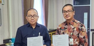 Pemkab Natuna Terima CSR Penerangan Jalan dari Bank Riau Kepri Syariah