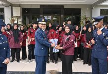 Kejutan Hari Pahlawan, Pelajar Perbatasan Sambangi Markas Lanud RSA Natuna