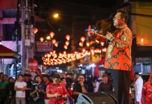 Bersama Warga Tanjungpinang, Gubernur Kepri Hadiri Malam Penyambutan Imlek Kuda Api