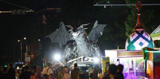 Naga Hitam, Replika Masjid dan Kapal, Pawai Takbir Batam Hidupkan Malam Kemenangan