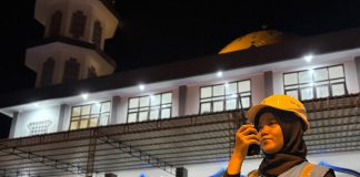 Kisah Pahlawan Sunyi Jaga Indonesia Tetap Terang di Hari Kemenangan