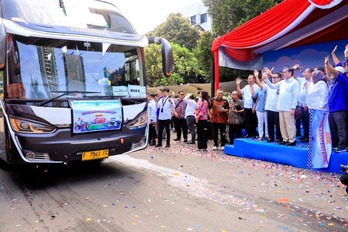 Jelang Lebaran, Kemnaker Koordinasikan Mudik Gratis bagi 12.690 Pekerja dan Ojol - 2