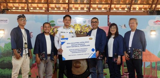 Dari Bukit Sinyonya, FIFGROUP Wujudkan Desa Sejahtera dan Sekolah Lebih Layak