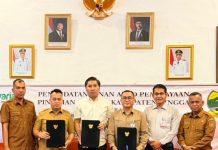 Pemkab Lingga Tandatangan Pembiayaan Pinjaman dengan BRK Syariah Daik Lingga