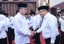 Lantik 12 Pejabat, Menaker: Jabatan Sarana Berbakti kepada Bangsa dan Negara