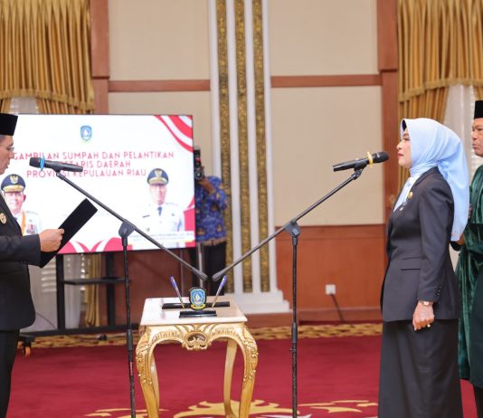 Ansar Lantik Misni sebagai Sekda Definitif, Perempuan Pertama Pegang Tongkat Komando Birokrasi Kepri