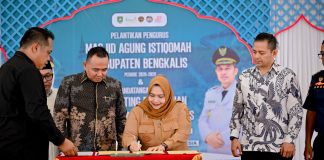 Modernisasi Layanan, Bupati Kasmarni Terapkan Kebijakan E-Ticketing di Pelabuhan Roro Bengkalis