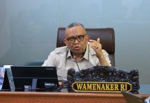 Gerak Cepat, Wamenaker Atasi Permasalahan Kerja di Hari Libur Nasional Wajib Bayar Lembur