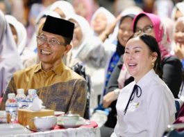 Amsakar dan Li Claudia Ajak Warga Batam Aktifkan BPJS Kesehatan Gratis