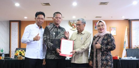 Rapat RTRW di Batam, Wabup: Fondasi Utama Pembangunan Anambas Kedepan