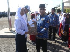 Bupati Kepulauan Anambas Pimpin Upacara Peringatan Hari Anak Nasional ke-42