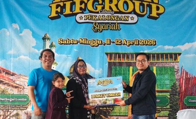 Hajatan Cabang Syariah 2026, FIFGROUP Bagi Doorprize Umrah Pelanggan Setia