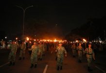 Semangat Juang Pawai Obor HUT ke-81 RI di Batam