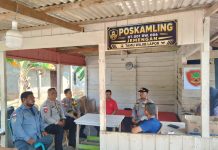 Perkuat Keamanan Lingkungan, Polsek Bunguran Timur Sambangi Poskamling