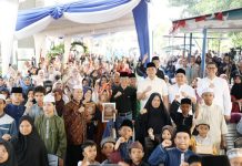 Bersama Polresta Barelang dan PSSI, Wali Kota Batam Berbagi 1.000 Paket Beras