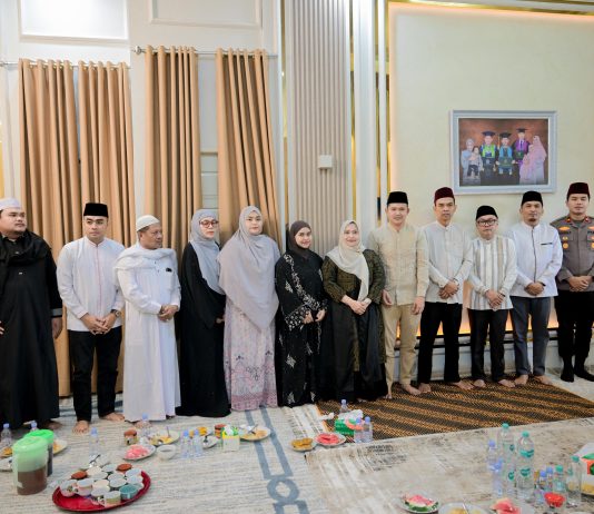 Meski Agenda Padat, UAS Sempatkan Tabligh Akbar di Bengkalis