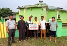 BRK Syariah Lingga Daik Kembali Salurkan Dana CSR, Ini Penerimanya
