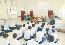 Kunjungi SMP Negeri 2 Bunguran Timur, Satbinmas Polres Natuna Sosialisasi Segala Bentuk Tindak Pidana