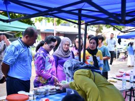 Kunjungi Pasar Minggu Ria Lanud RSA, Marsma Onesmus dan Istri Dukung UMKM Natuna