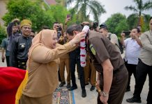 Adat Melayu Sambut Kajati Riau, Bupati Kasmarni: Teguhkan Jati Diri Budaya Bengkalis
